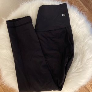 Black Lululemon Crop Size 4